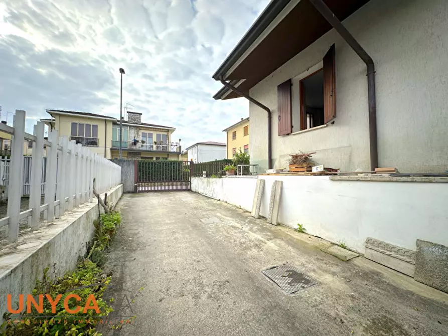 Immagine 23 di Villa in vendita  a Abano Terme