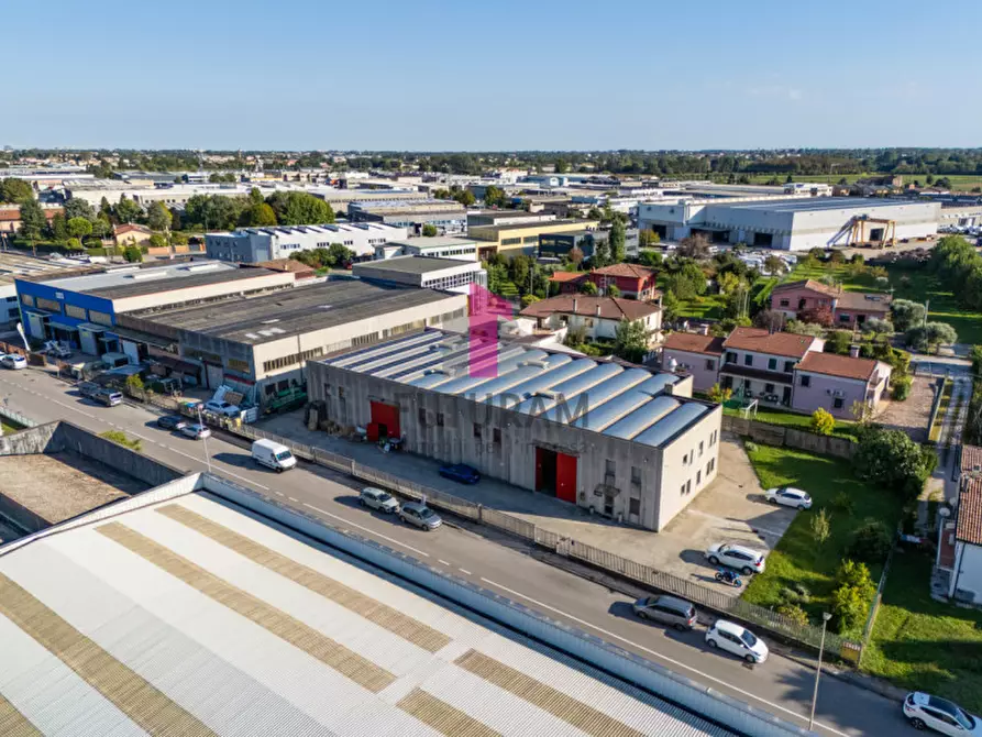 Immagine 3 di Capannone industriale in vendita  in via pitagora a Rubano