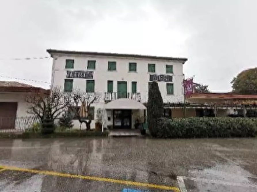 Immagine 1 di Attività commerciale in vendita  in Via Cendrole, 52 a Riese Pio x