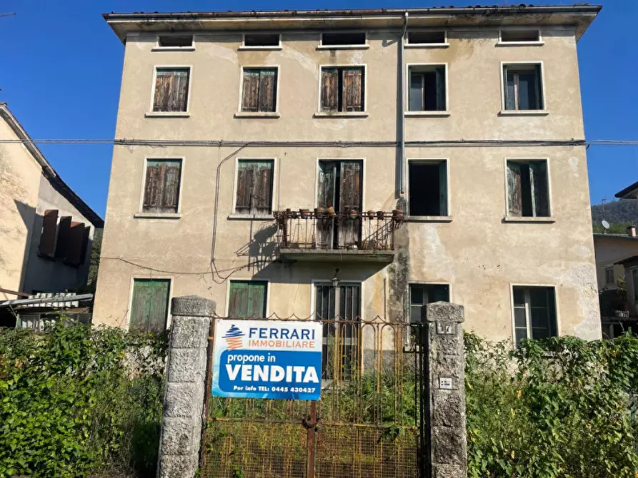 Immagine 1 di Casa indipendente in vendita  in Via Manzoni, 17 a Cornedo Vicentino