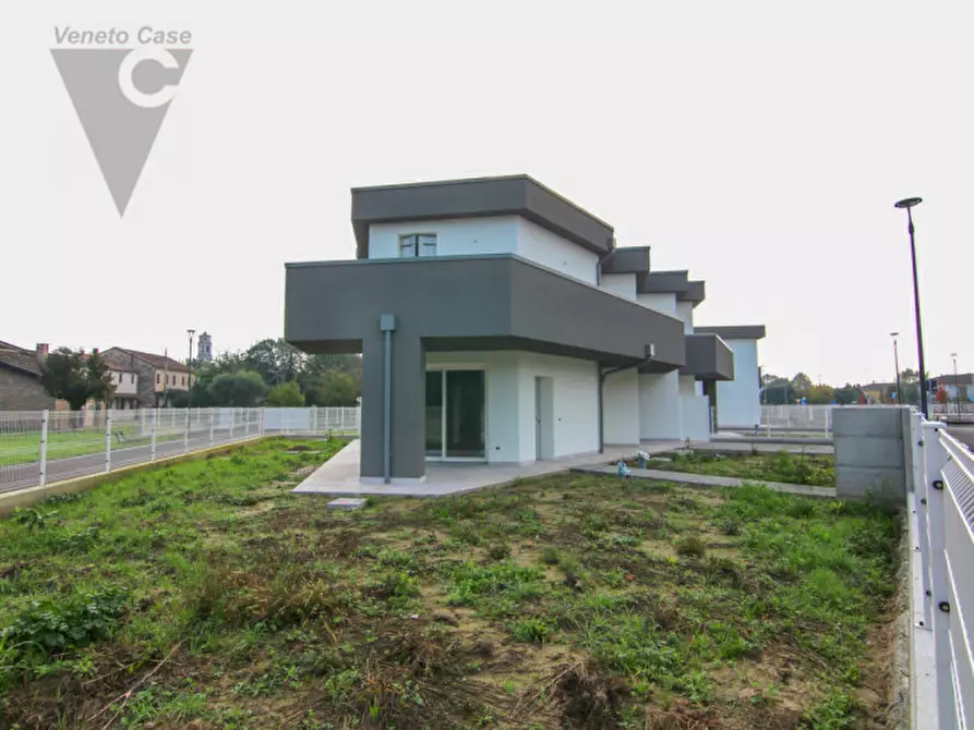 Immagine 8 di Casa bifamiliare in vendita  a Sant'angelo Di Piove Di Sacco