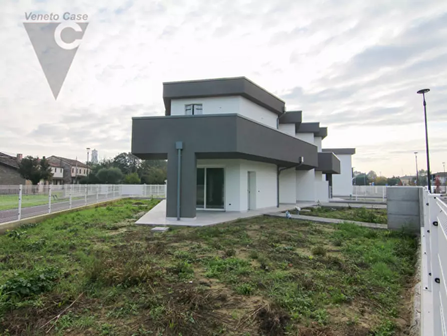 Immagine 9 di Casa bifamiliare in vendita  a Sant'angelo Di Piove Di Sacco