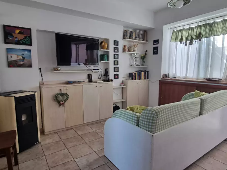 Immagine 18 di Negozio in vendita  in VIA ROMA, SNC a Lipari