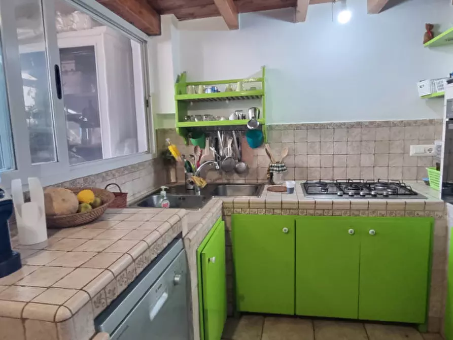 Immagine 25 di Negozio in vendita  in VIA ROMA, SNC a Lipari