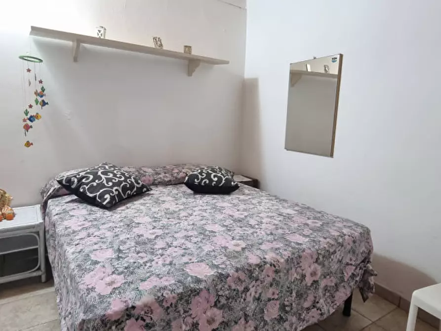 Immagine 33 di Negozio in vendita  in VIA ROMA, SNC a Lipari