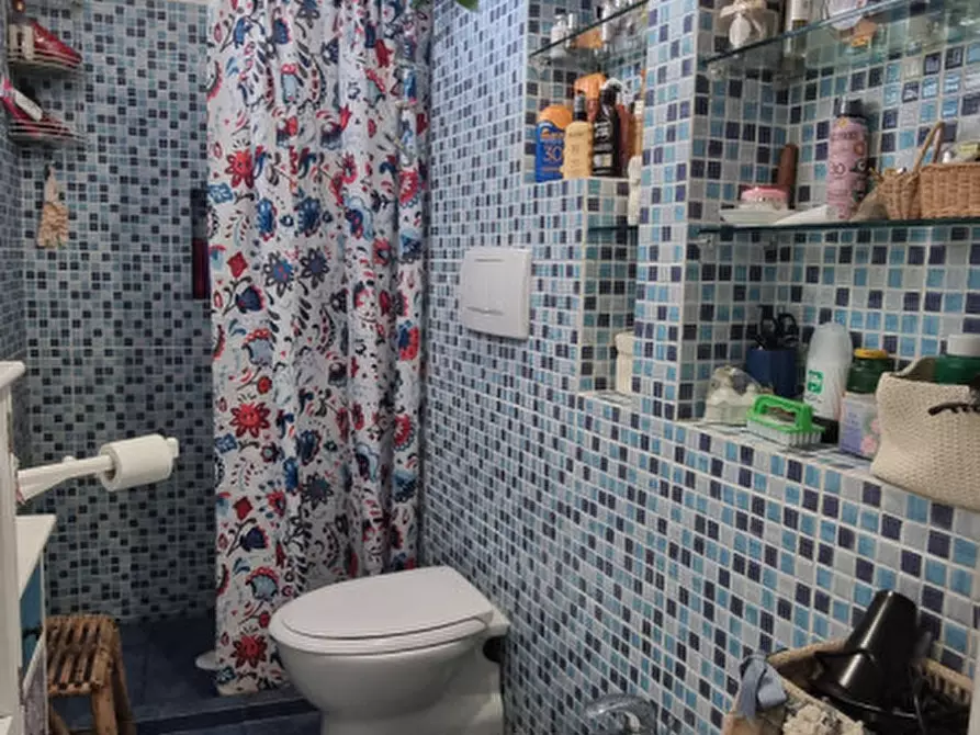 Immagine 34 di Negozio in vendita  in VIA ROMA, SNC a Lipari