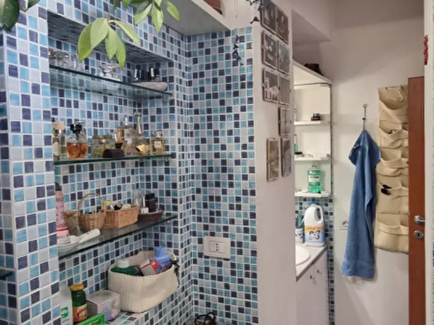 Immagine 35 di Negozio in vendita  in VIA ROMA, SNC a Lipari