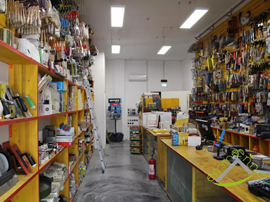 Immagine 2 di Attività commerciale in vendita  in via argine sinistro a Dolo