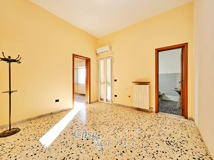 Immagine 10 di Appartamento in vendita  in Via Crispi a Parabita