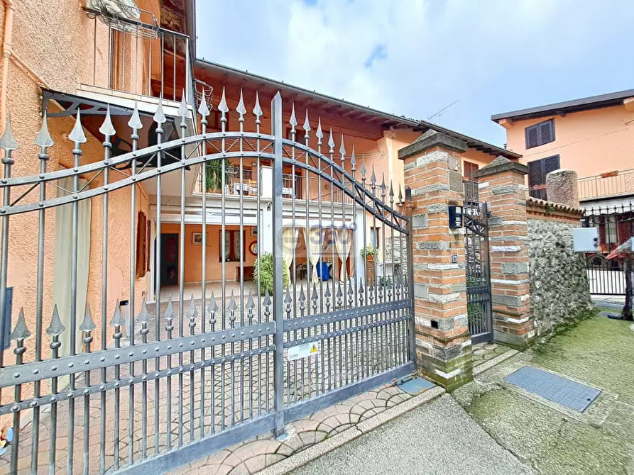 Immagine 5 di Casa indipendente in vendita  in Via Cavour a Provaglio D'iseo