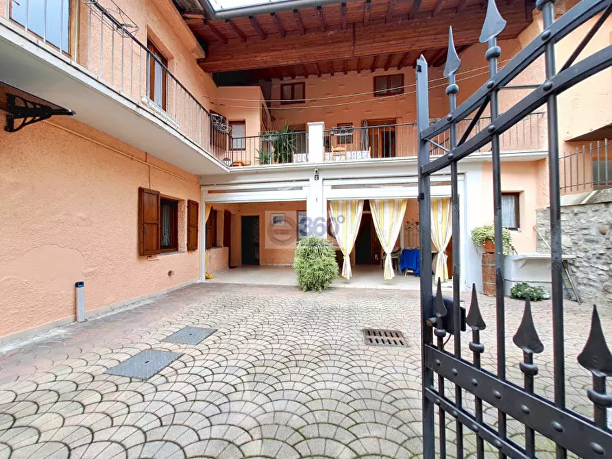 Immagine 6 di Casa indipendente in vendita  in Via Cavour a Provaglio D'iseo