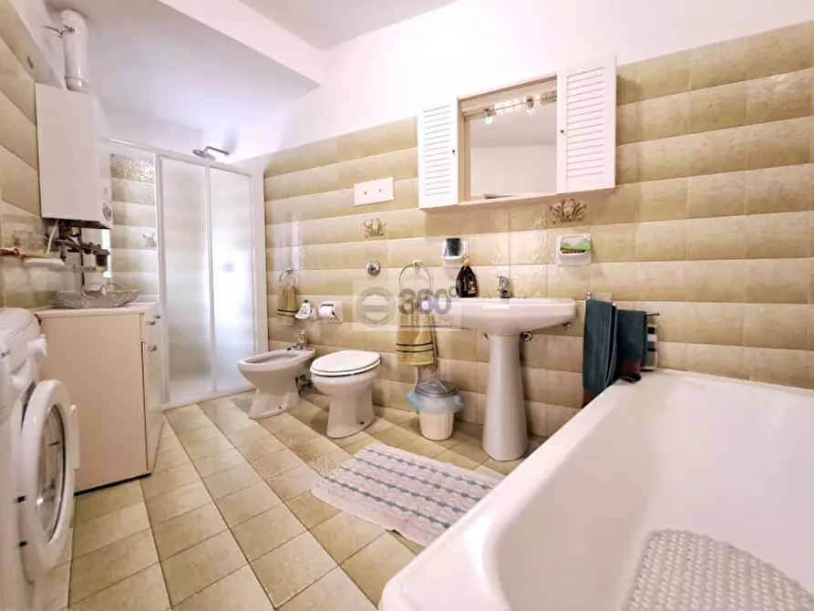 Immagine 27 di Casa indipendente in vendita  in Via Cavour a Provaglio D'iseo