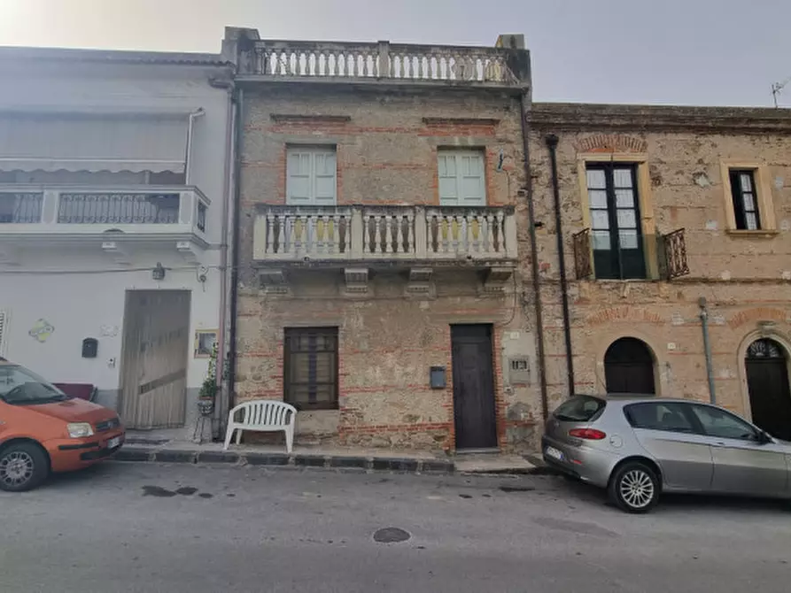 Immagine 1 di Casa indipendente in vendita  in CORSO PRINCIPE UMBERTO I a Mazzarra' Sant'andrea