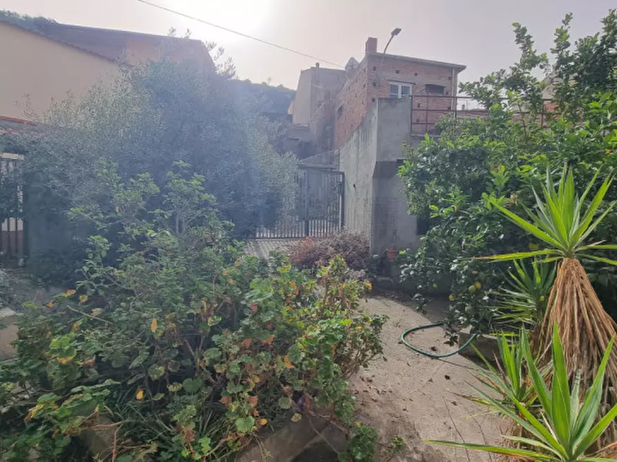 Immagine 22 di Casa indipendente in vendita  in CORSO PRINCIPE UMBERTO I a Mazzarrà Sant'andrea