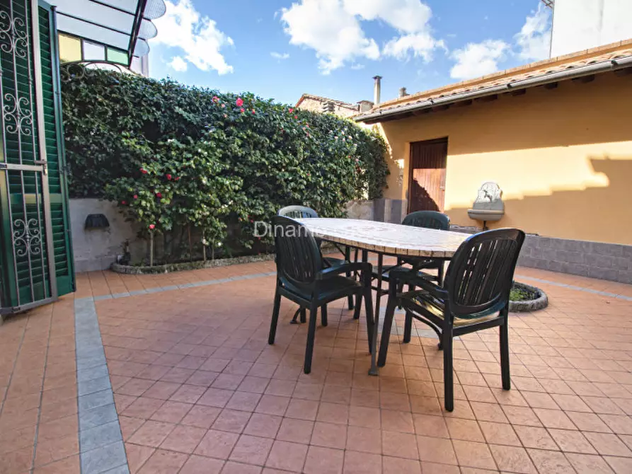 Immagine 16 di Casa indipendente in vendita  in Via della Previdenza a Prato