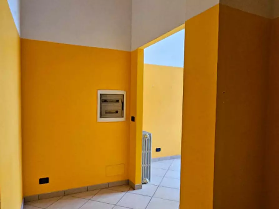 Immagine 6 di Negozio in affitto  in Piazza Guido Gozzano a Rivara