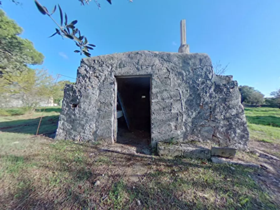 Immagine 28 di Rustico / casale in vendita  a Ostuni