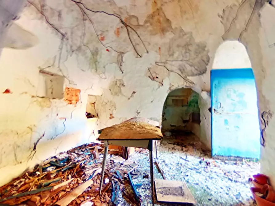 Immagine 32 di Rustico / casale in vendita  a Ostuni