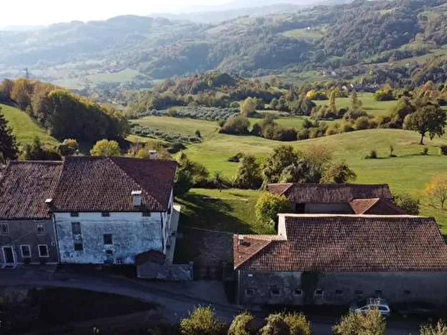 Immagine 7 di Rustico / casale in vendita  a Brogliano