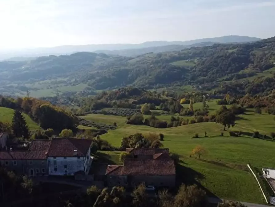 Immagine 11 di Rustico / casale in vendita  a Brogliano