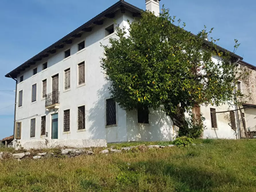 Immagine 18 di Rustico / casale in vendita  a Brogliano