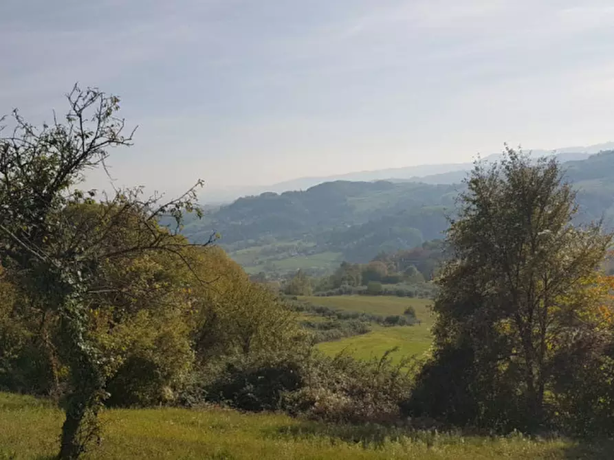 Immagine 21 di Rustico / casale in vendita  a Brogliano