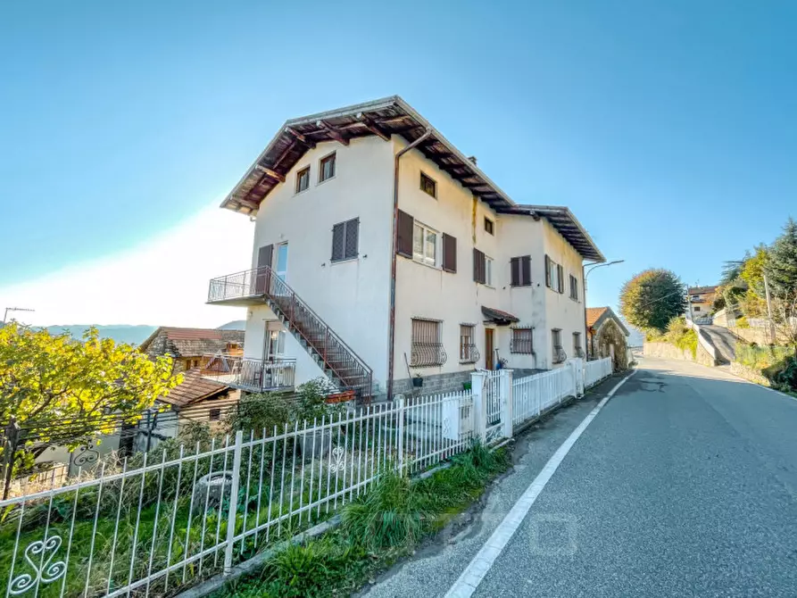 Immagine 1 di Casa bifamiliare in vendita  in via mottarone, 9 a Armeno