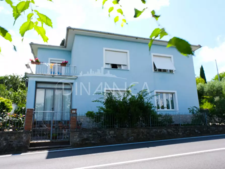 Immagine 3 di Villa in vendita  a Pomarance