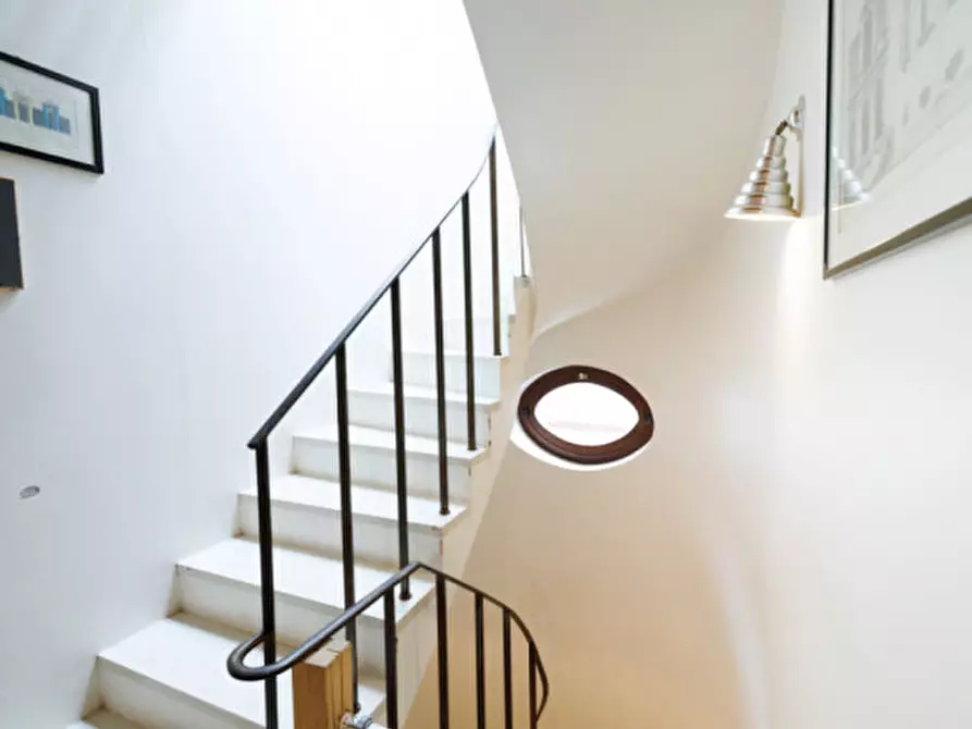 Immagine 3 di Palazzo in vendita  in VIA MONACHE a Este