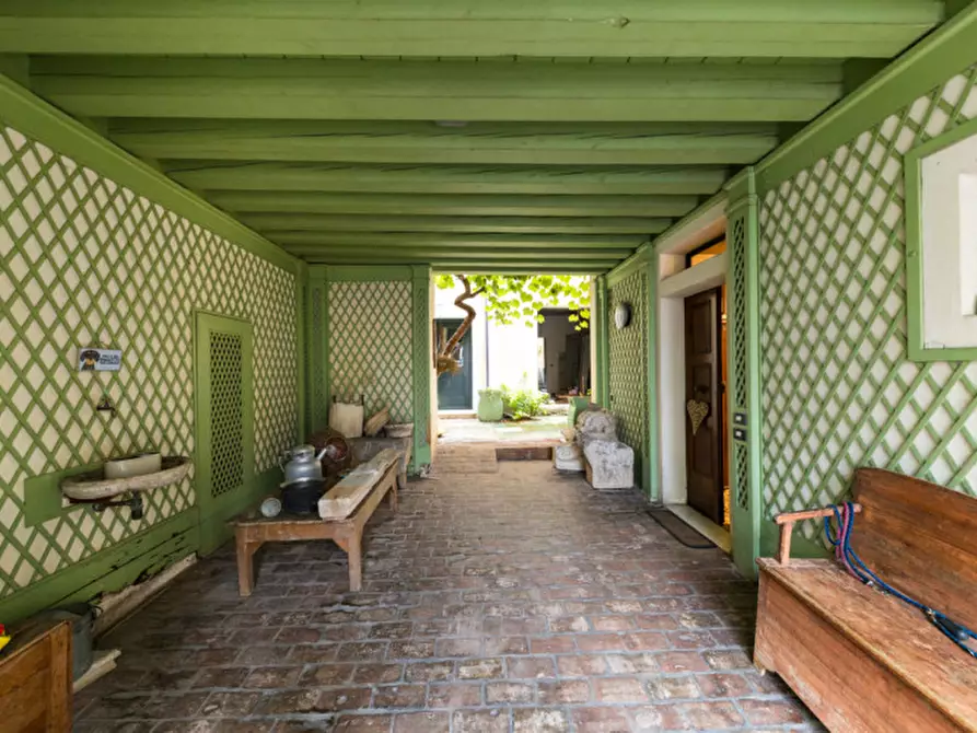 Immagine 4 di Palazzo in vendita  in VIA MONACHE a Este