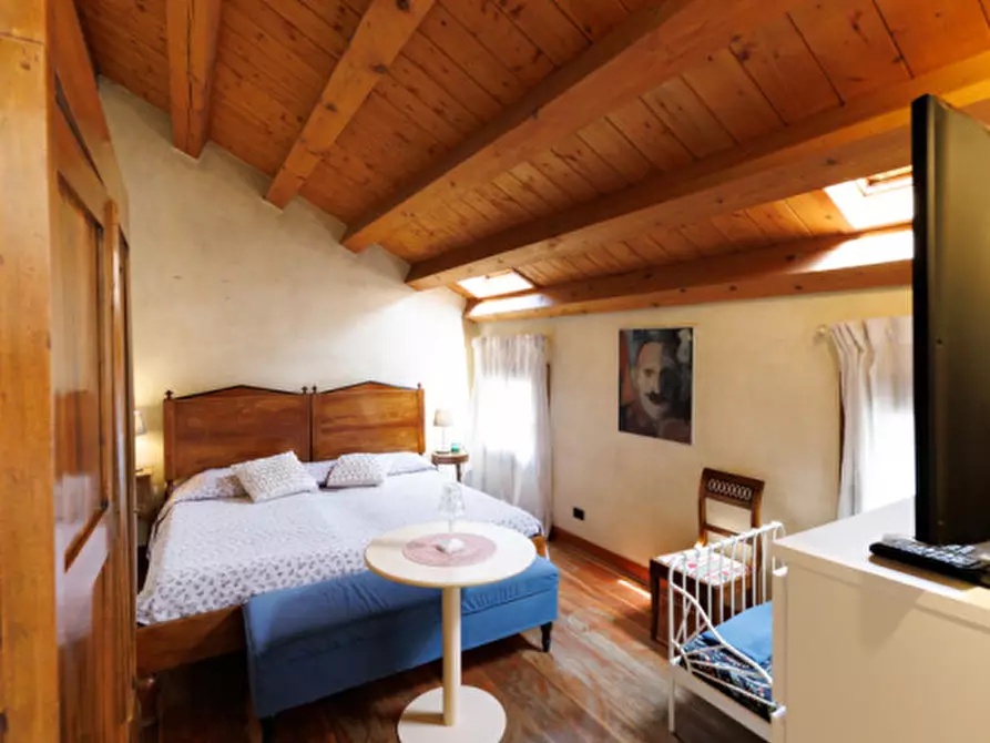 Immagine 9 di Palazzo in vendita  in VIA MONACHE a Este