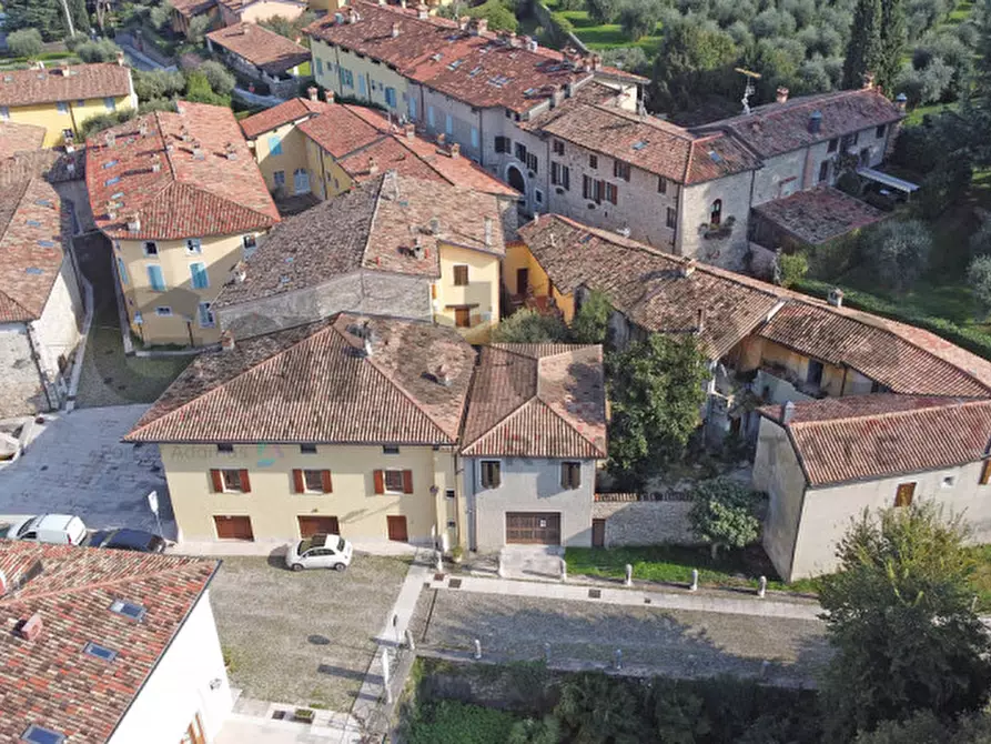 Immagine 1 di Appartamento in vendita  in Via Santabona 14 a San Felice Del Benaco