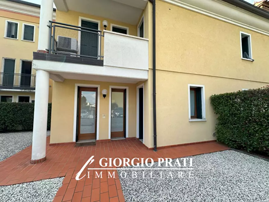 Immagine 1 di Villetta a schiera in vendita  in Via Passalacqua a Bassano Del Grappa