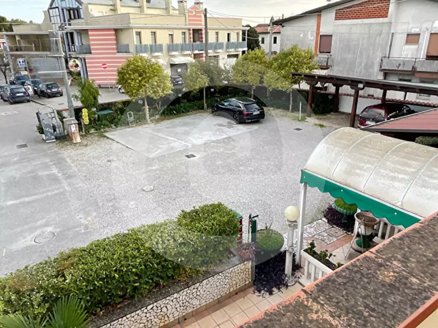 Immagine 10 di Palazzo in vendita  a Camposampiero