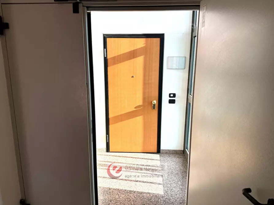 Immagine 4 di Ufficio in vendita  in PIAZZALE RICCARDO FINZI a Correggio