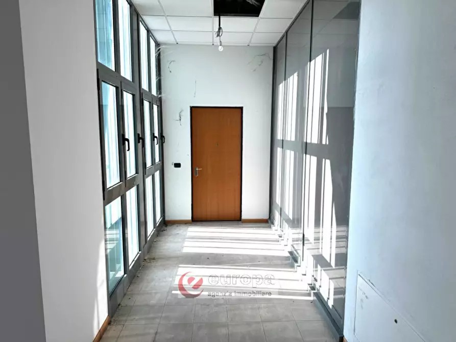 Immagine 5 di Ufficio in vendita  in PIAZZALE RICCARDO FINZI a Correggio