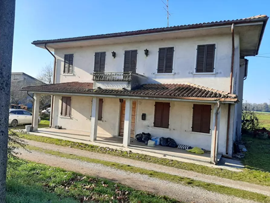 Immagine 7 di Villa in vendita  a Volta Mantovana