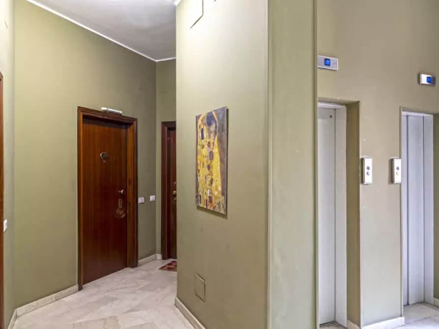 Immagine 18 di Appartamento in vendita  in via papiniano 44 a Milano