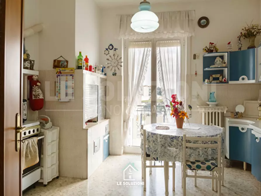 Immagine 12 di Appartamento in vendita  in via napoleone bonaparte 5 a Putignano