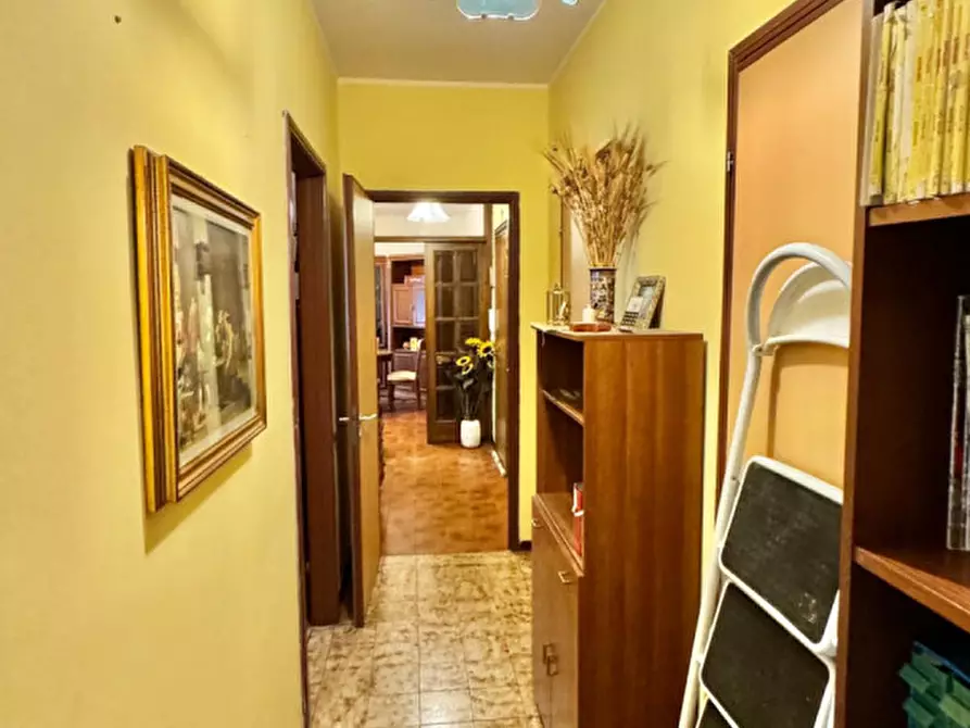 Immagine 7 di Appartamento in vendita  in Viale della Libertà n.34 a Borgo Val Di Taro