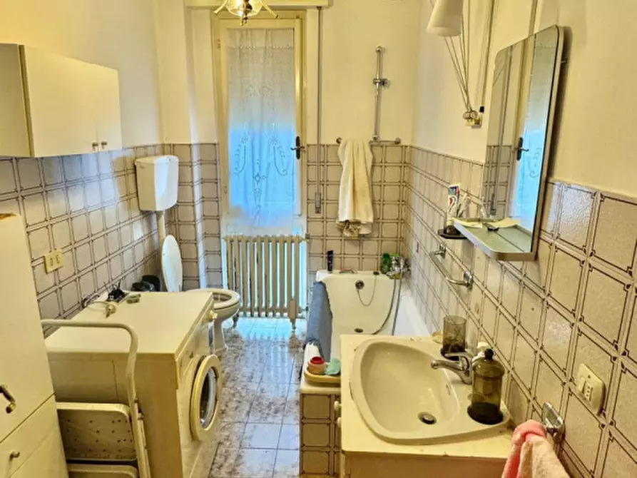 Immagine 9 di Appartamento in vendita  in Viale della Libertà n.34 a Borgo Val Di Taro