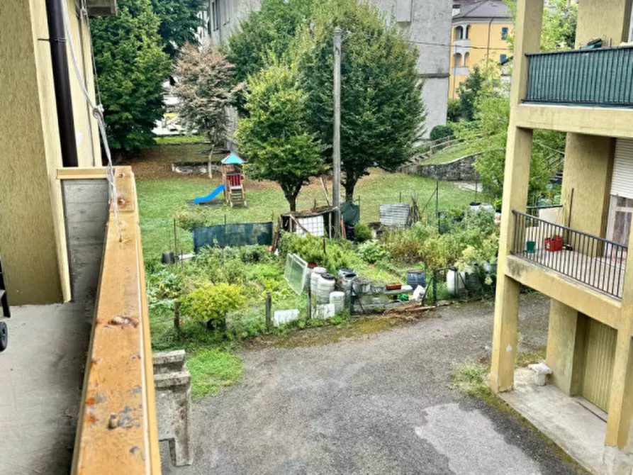 Immagine 15 di Appartamento in vendita  in Viale della Libertà n.34 a Borgo Val Di Taro