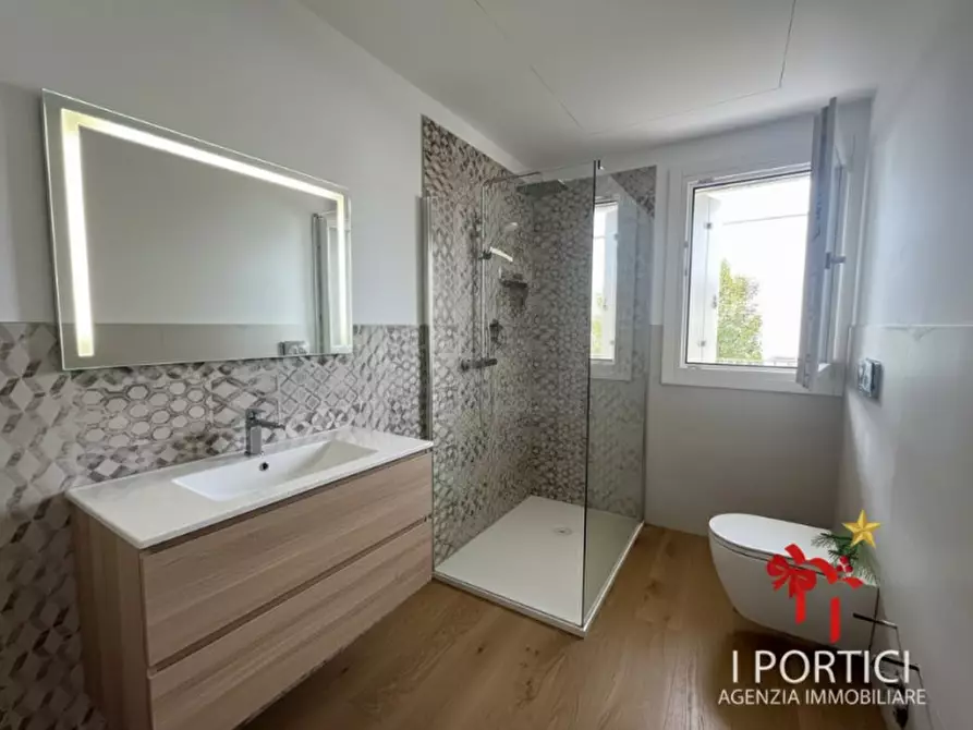 Immagine 7 di Casa bifamiliare in vendita  in via Ventiquattro Maggio a Mogliano Veneto