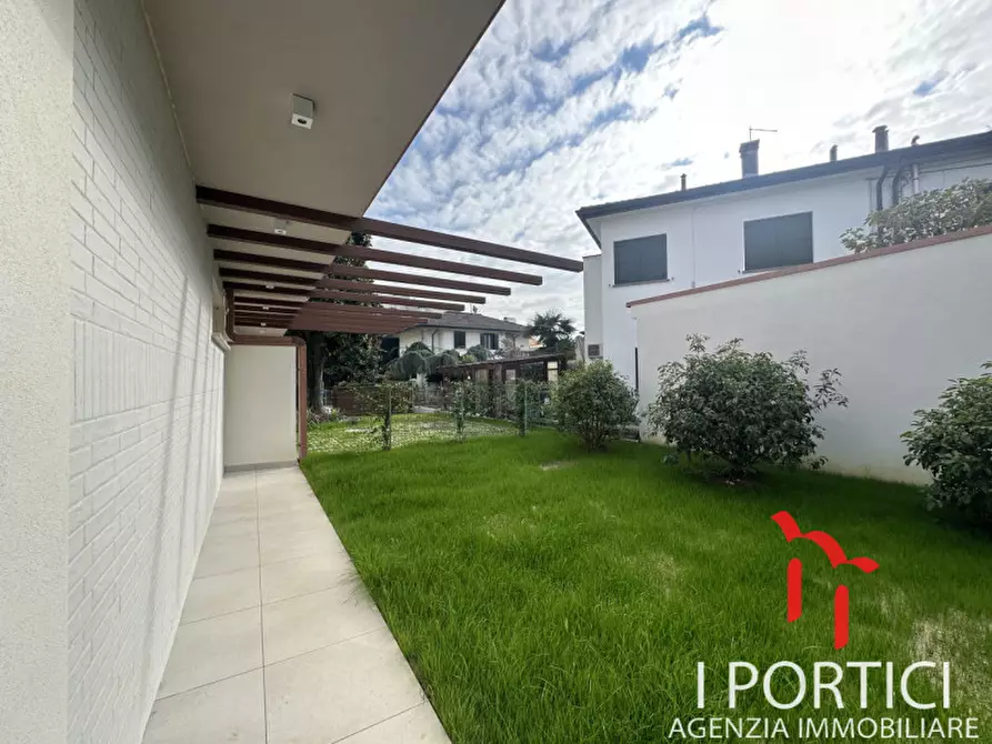 Immagine 10 di Casa bifamiliare in vendita  in via Ventiquattro Maggio a Mogliano Veneto