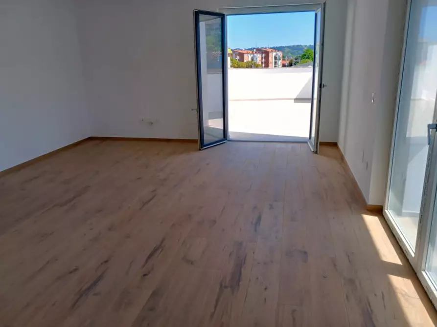 Immagine 7 di Appartamento in vendita  in VIA MONTE VELINO a Pescara