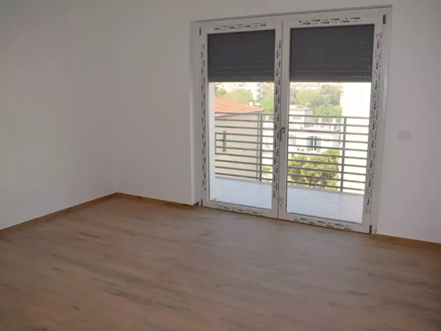 Immagine 11 di Appartamento in vendita  in VIA MONTE VELINO a Pescara