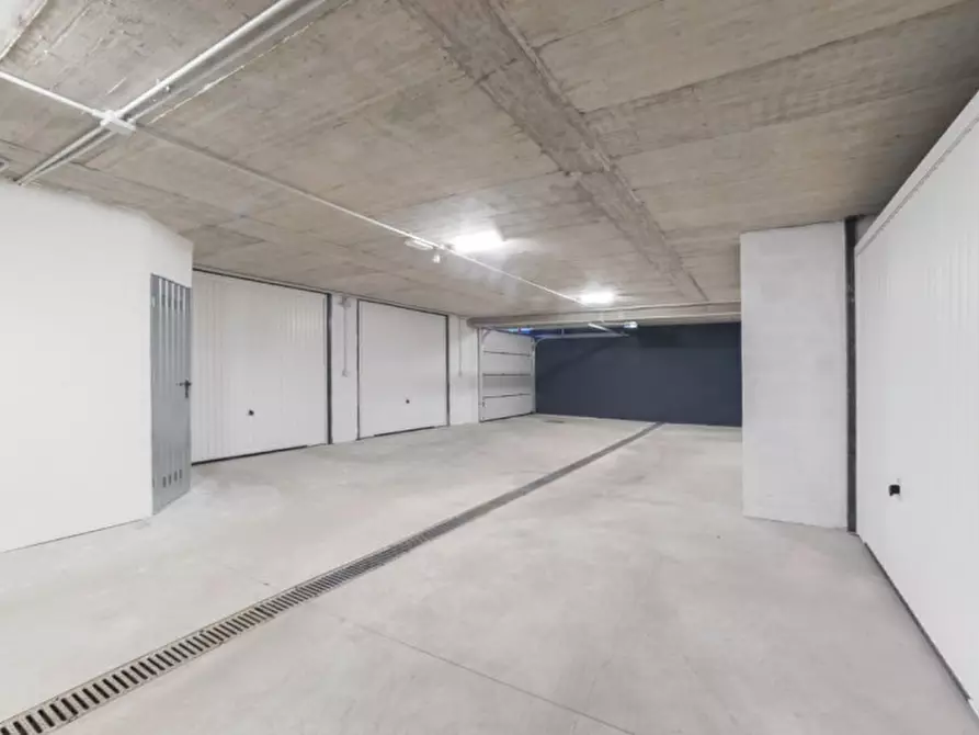 Immagine 22 di Appartamento in vendita  in VIA MONTE VELINO a Pescara