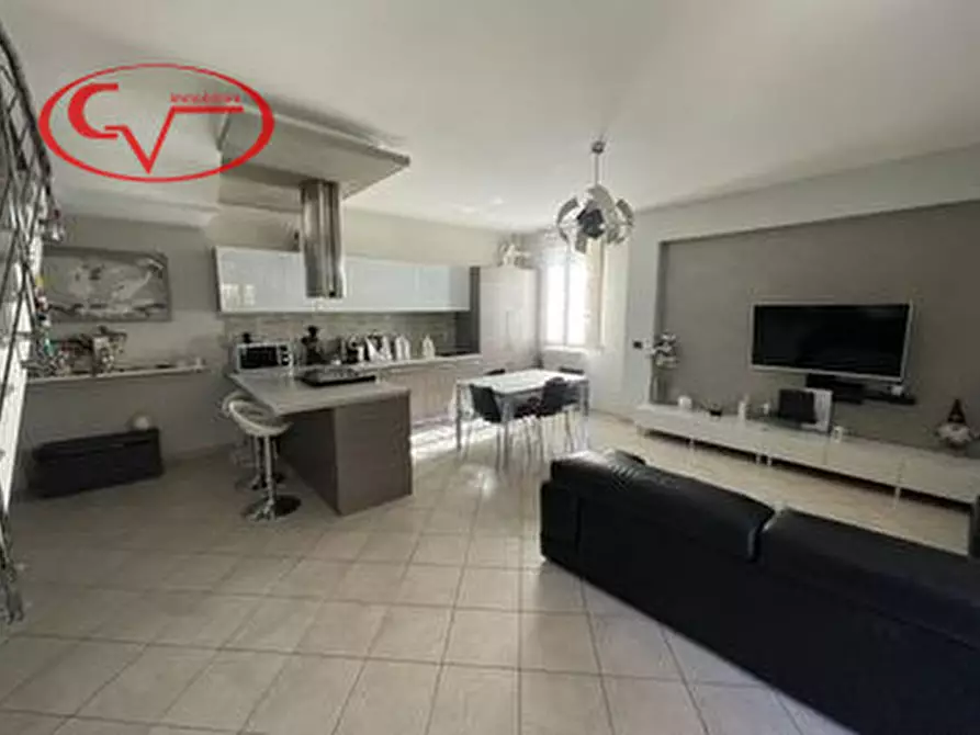 Immagine 2 di Villetta a schiera in vendita  in giglio a Montevarchi