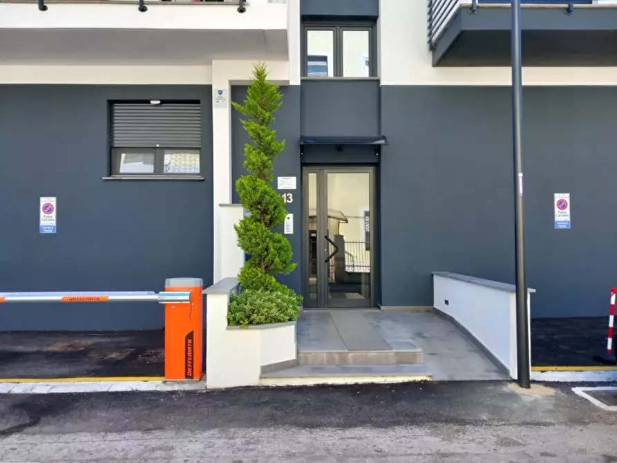 Immagine 2 di Appartamento in vendita  in VIA MONTE VELINO a Pescara