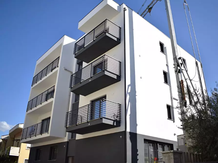 Immagine 3 di Appartamento in vendita  in VIA MONTE VELINO a Pescara